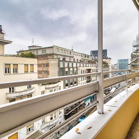 Apartment Joivy Two Stylish With Balconies In Loreto, Milan